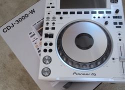 Pioneer CDJ-3000-White Edition , Pioneer DJM-A9, Pioneer CDJ-2000NXS2, Pioneer DJM-900NXS2