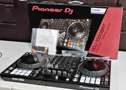 DJ (4a00)