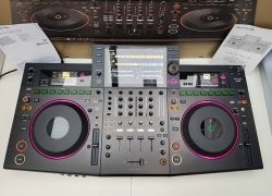 Pioneer OPUS-QUAD , Pioneer XDJ-RX3, Pioneer XDJ-XZ, Pioneer DDJ-FLX10, Denon DJ Prime 4+